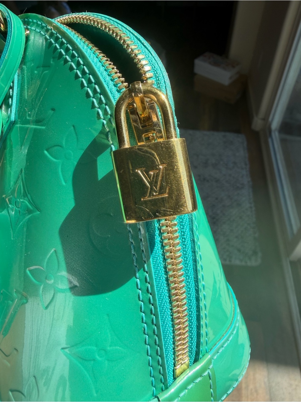 Louis Vuitton Vernis Alma BB Crossbody Bag in Blue Lagoon - Picture 13 of 16